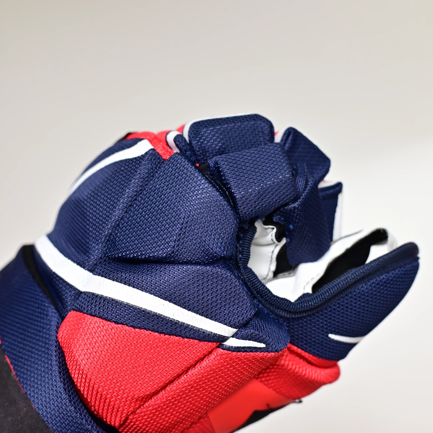 [13"]Hyperlight New Ice Hockey Gloves BAU Brand Professional 13-Inch Athlete Hockey Glove
