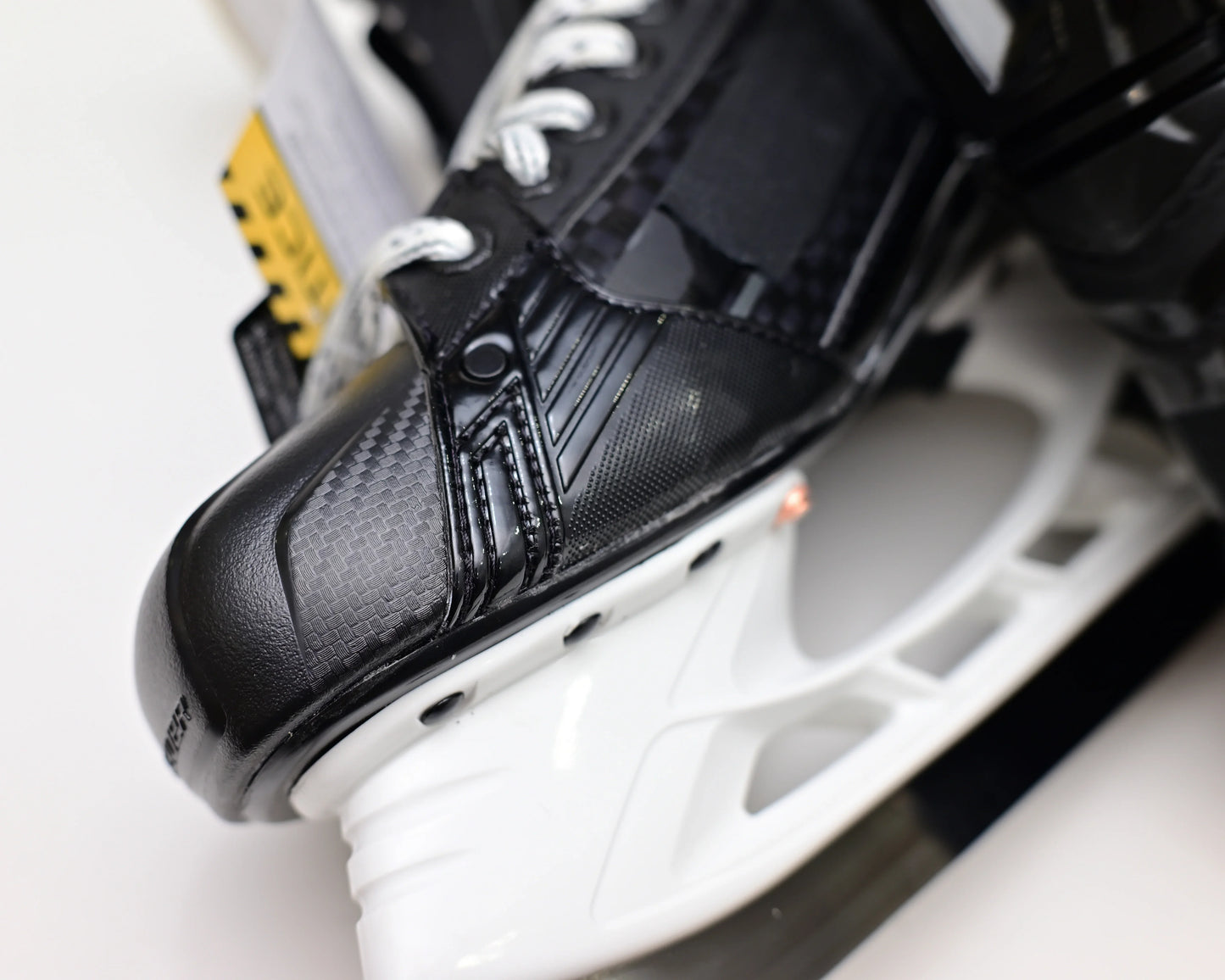 Thermalform Heat Molding hockey Skate Curv Composite Steel Blade Real Ice Hockey