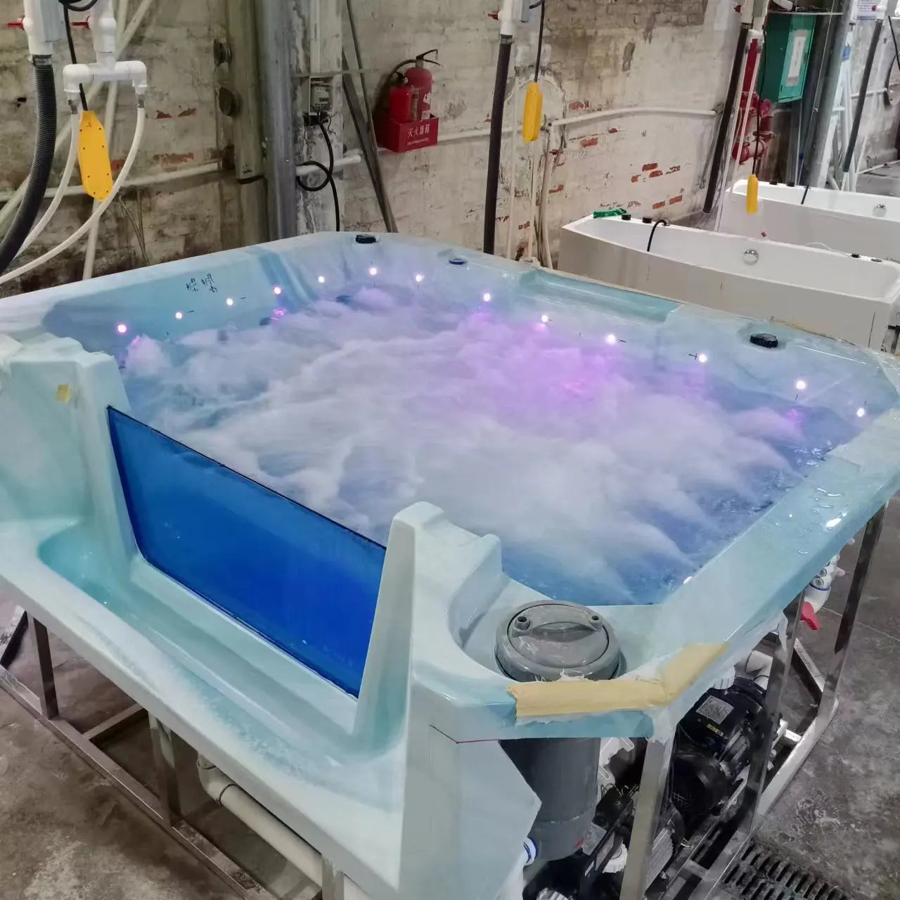 Outdoor Spa Hot Tub Family 4 Person Hot Tub Massage Spa Pool
