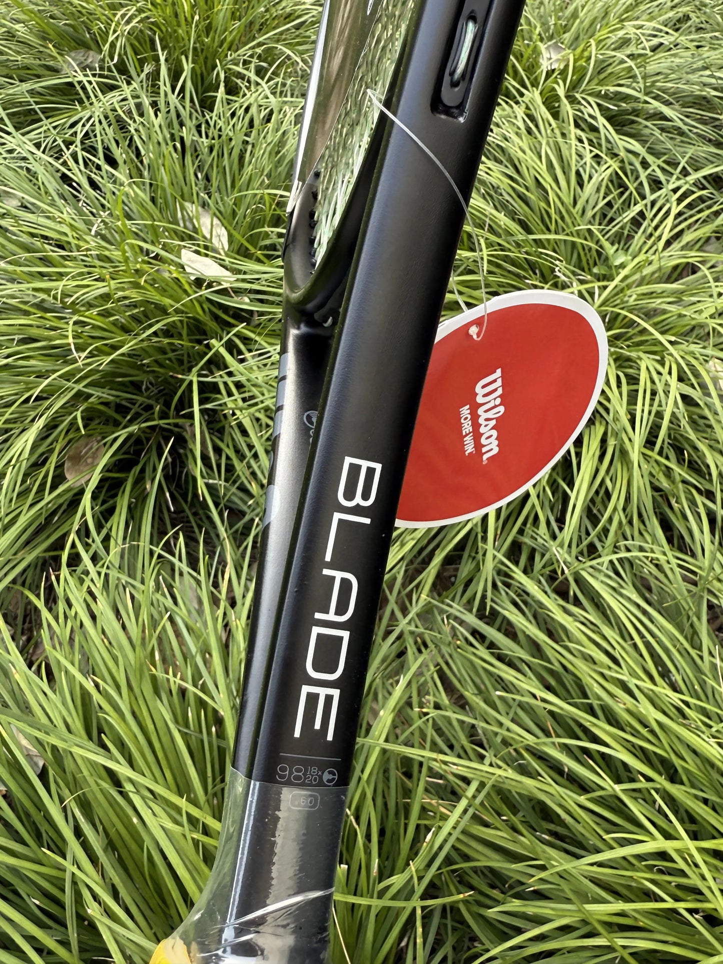 Wilson Blade98 18x20 V6 All Carbon Countervail Tennis Racquet Suit Professional Male